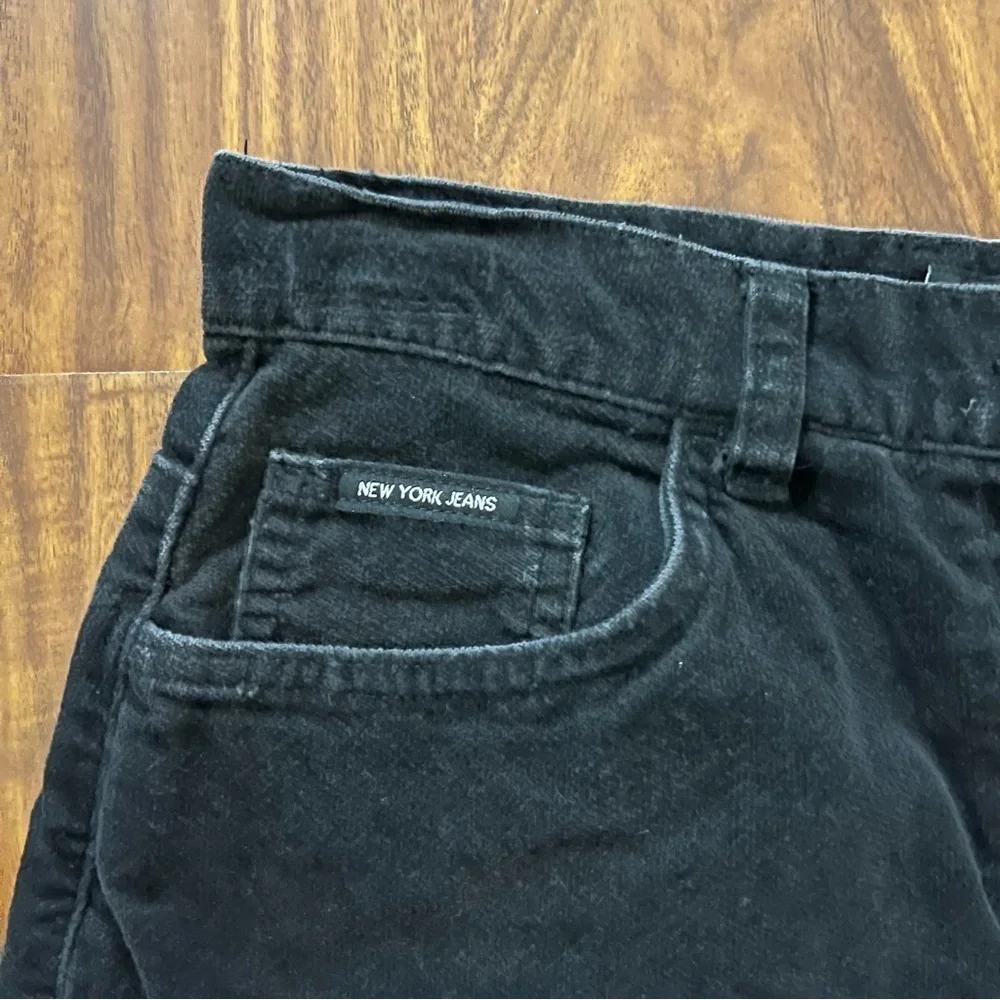 New York & Company NY Jeans Black Corduroy Mini Skirt size 8